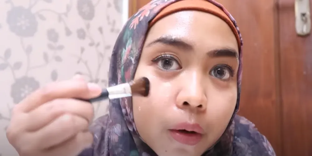 cara cerahkan wajah pakai 2 bahan alami © 2024 brilio.net