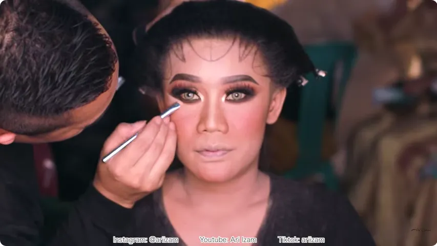makeup pengantin Jawa kulit gelap berbagai sumber makeup pengantin Jawa kulit gelap berbagai sumber