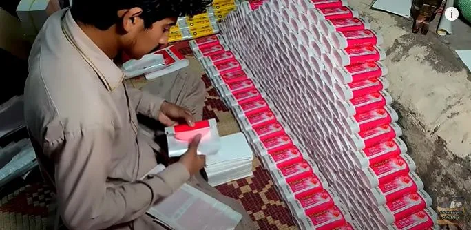 Potret pembuatan sabun rumahan serba manual Berbagai sumber Potret pembuatan sabun rumahan serba manual Berbagai sumber