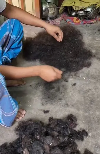 Pembuatan hair extension mirip sapu Berbagai sumber Pembuatan hair extension mirip sapu Berbagai sumber