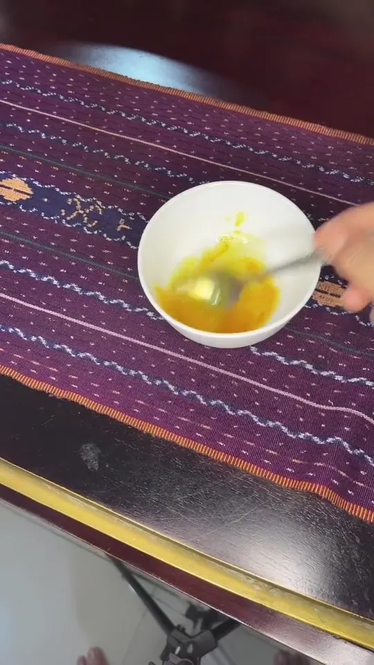 Cara mengatasi kulit tangan kering dan keriput © TikTok Cara mengatasi kulit tangan kering dan keriput © TikTok