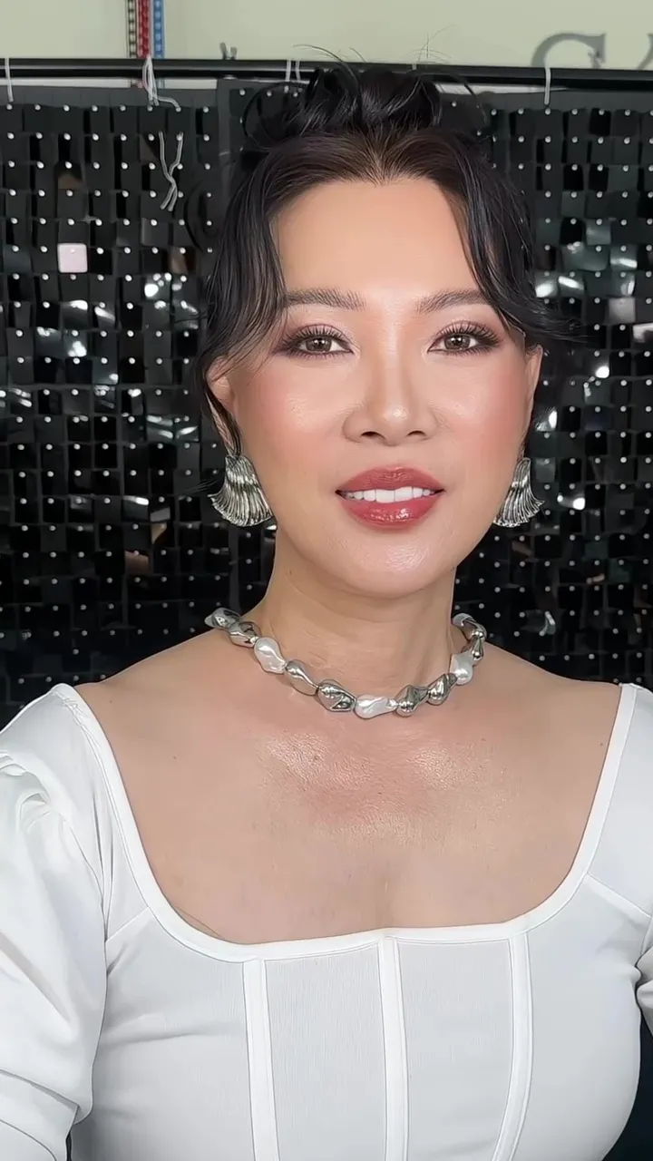 transformasi makeup tante-tante dirias © Instagram 