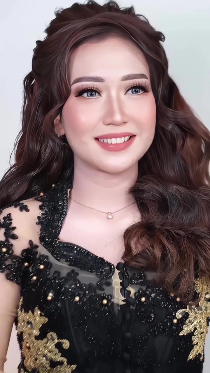 Transformasi makeup cewek breakout © Instagram 