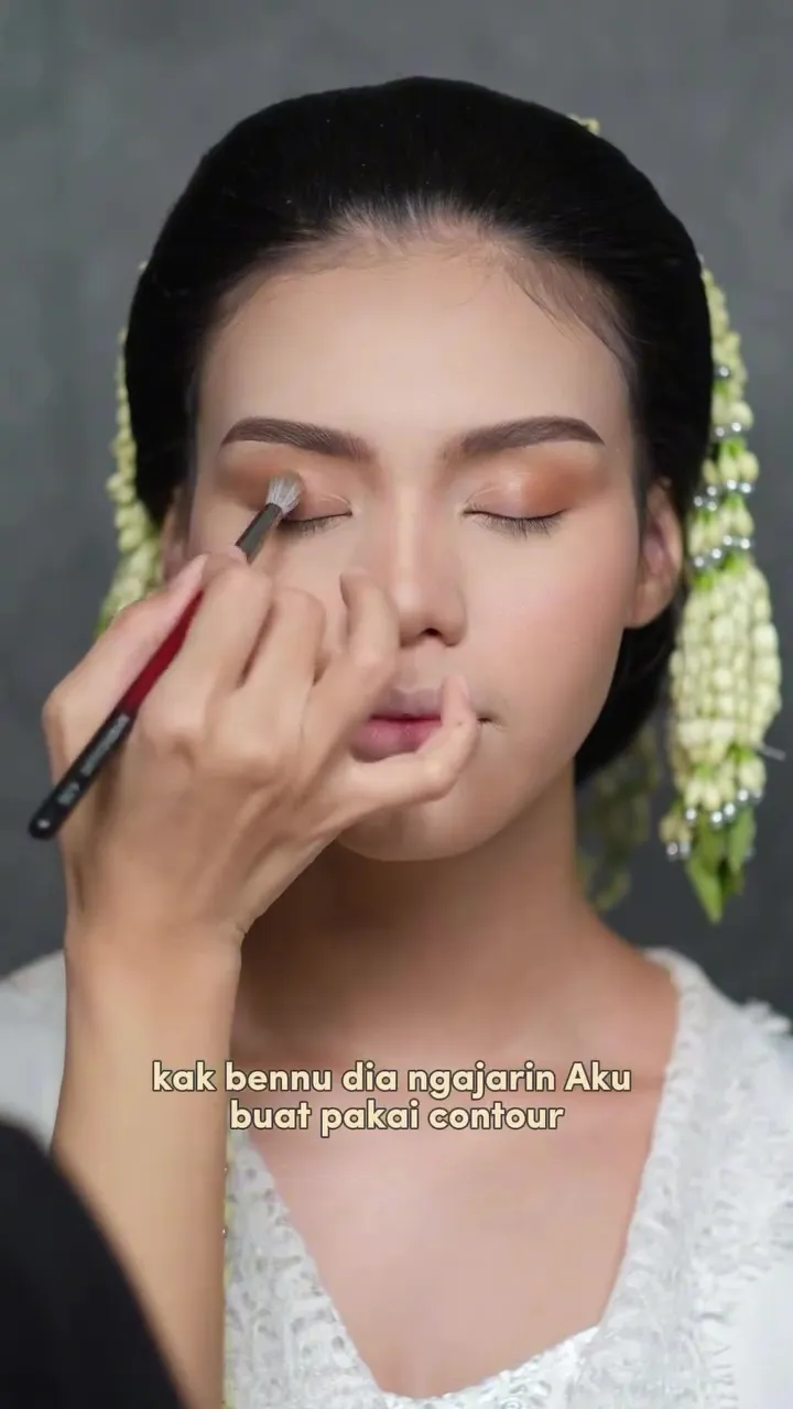 MUA ini recreate makeup akad Alyssa Daguise © Instagram 