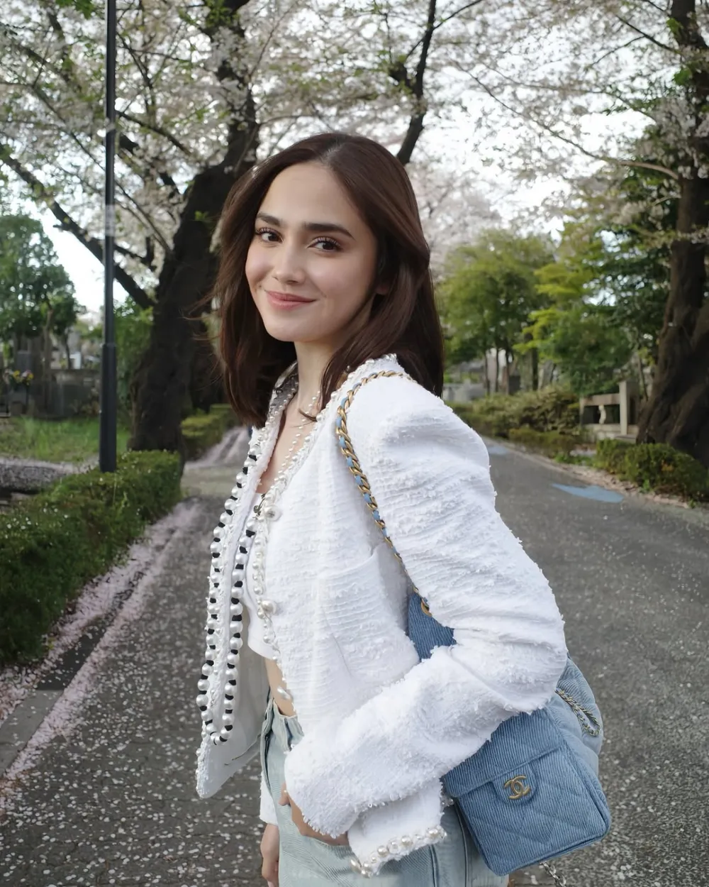 makeup Syifa Hadju saat liburan © Instagram 