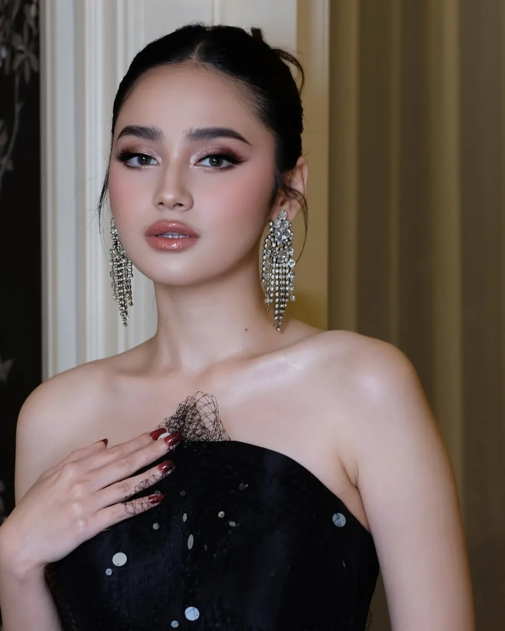 Syifa Hadju di pernikahan Luna © Instagram Syifa Hadju di pernikahan Luna © Instagram