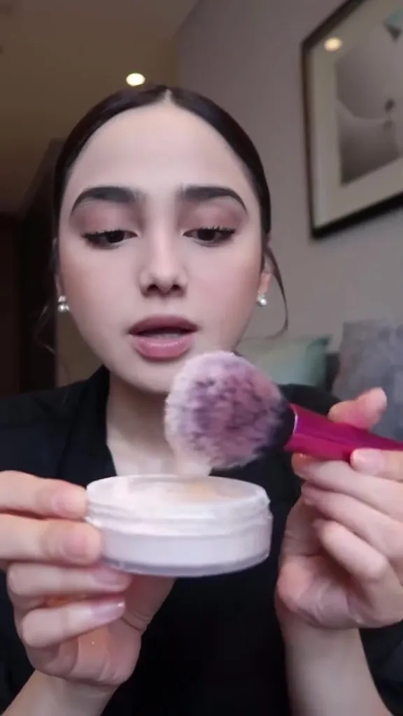 Transisi makeup ala Syifa Hadju © TikTok