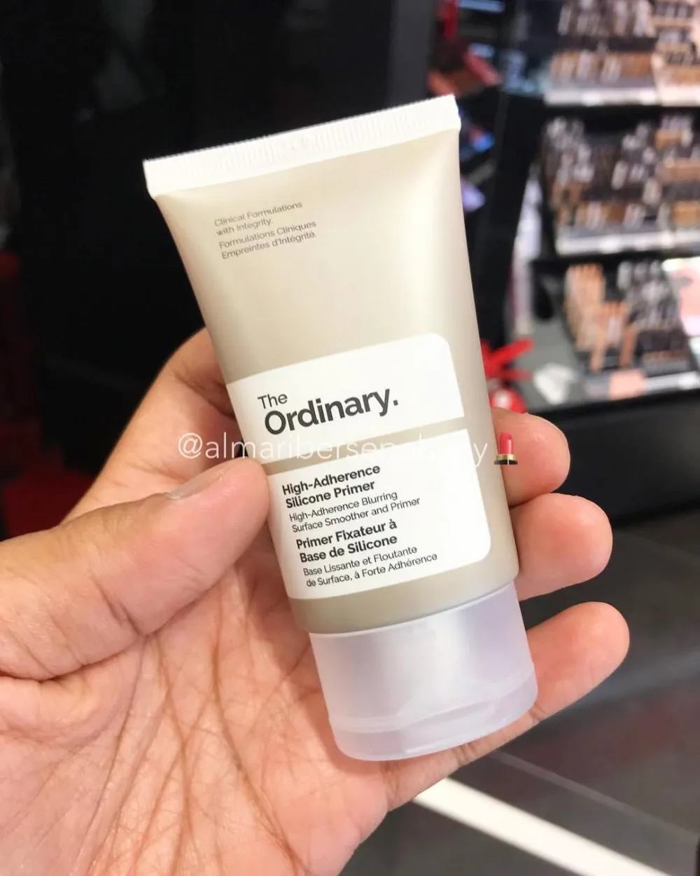 Rekomendasi produk primer non-komedogenik © 2025 brilio.net