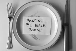 Tips hemat hidup sebulan untuk kamu yang isi dompetnya pas-pasan