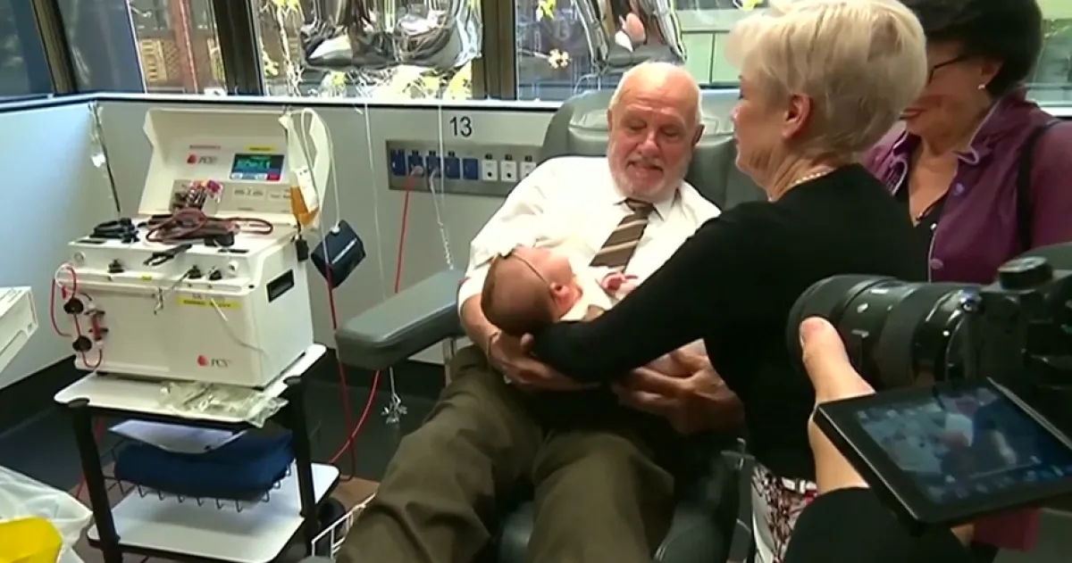 Rekor, pria ini donorkan darahnya sebanyak 1.173 kali