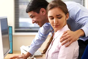 Tindakan ini sering dianggap biasa tapi tergolong pelecehan 