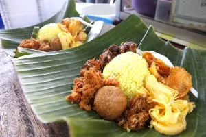 Nasi Kuning Muna Cung, laris manis jadi langganan pejabat hingga artis