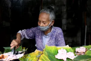 Carabikang Mbah Kalim, datang kesiangan pasti nggak kebagian