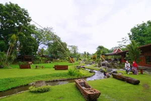 Warung Watoe Gadjah, resto alam yang asri dan Instagramable