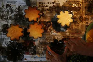 Roti Kembang Waru, jajanan unik favorit keluarga kerajaan 