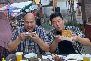 Jalan Makan La Riviera, menikmati makanan Nusantara ditemani suasana Eropa